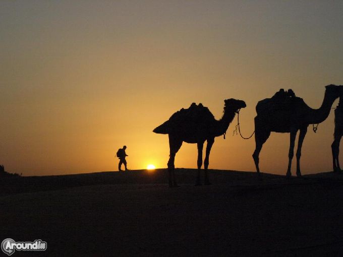 tramonto nel notti di capodanno in merzouga